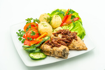 Pyszny domowy obiad, gołąbki, sałatka z tuńczyka, zupa szczawiowa, pierś z kurczaka