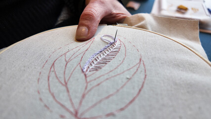 Feuille et broderie
