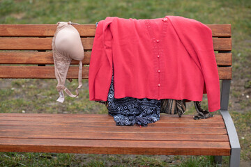 Women's clothes on the bench, there must have been sex