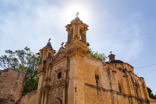 Ex Hacienda Parque Nacional Molino de Flores Nezahualc&oacute;yotl. Lugar de hechos historicos y escenario de peliculas nacionales y extranjeras. Estado de M&eacute;xico.
