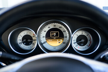 Luxury car dashboard detail - obrazy, fototapety, plakaty