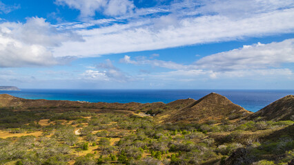 ダイヤモンドヘッド　クレーター　ハワイ　ハイキング