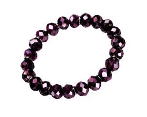 Pulsera sencilla de cristales purpura obscuro. aislada con fondo transparente