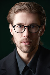 Obraz premium businessman in spectacles