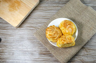 Soes Cake also known as Choux Pastry