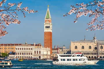 Foto op Canvas Venice cityscape with St. Mark's campanile in spring, Italy © Mistervlad