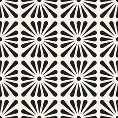 Vector seamless pattern. Repeating geometric elements. Stylish monochrome background design.