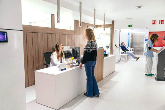 Engaged interaction between patient and clinic staff.