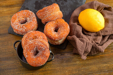 Gourmet Pleasure: Lemon Donuts with Hint of Cinnamon