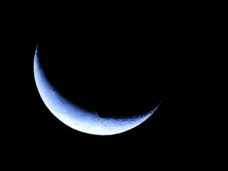 moon in wanning crescent phase © Jana
