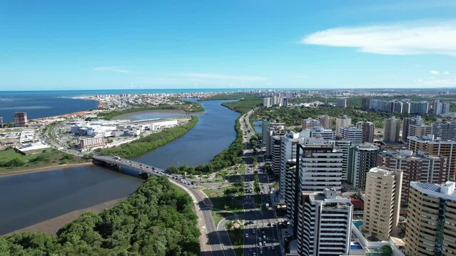 Cidade de Aracaju em Sergipe Vista de cima com drone 4k - Nordeste - Brasil
