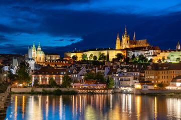 Naklejka premium View of Prague castle and old town in Prague, Czech Republic