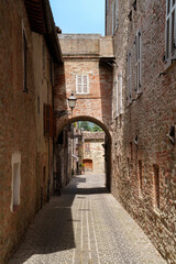 Fototapeta na wymiar Comunanza, historic town in Marche, Italy