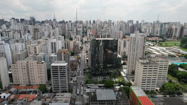 Overview of S&atilde;o Paulo skyline