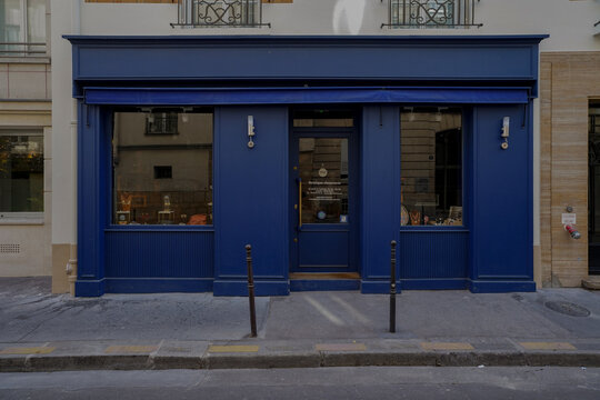 Paris France 08 june 2023 : commercial activity and business storefront 