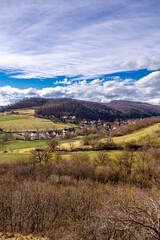 Fototapeta na wymiar Frühlingshafte Wanderung durch das wunderschöne Saaletal bei Dornburg-Camburg - Thüringen - Deutschland
