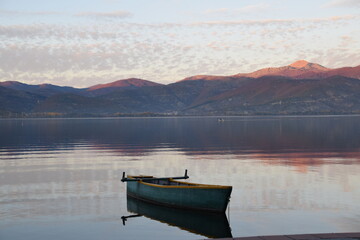 Obraz premium boat on lake