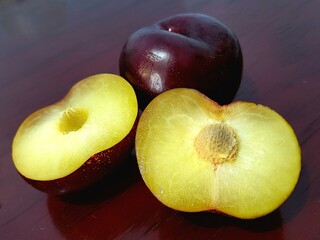 Fruit color apple
