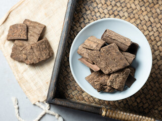 dried eucommia bark, traditional herbal medicine