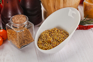 Spicy mustard sauce with seeds