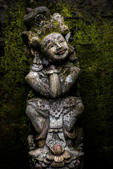 Fototapeta na wymiar balinese statue