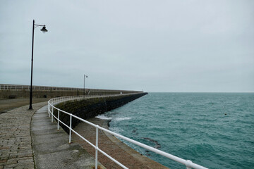 Obraz premium Scenic view of St. Catherine‘s Breakwater, Jersey