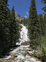 Fototapeta na wymiar Scenic waterfall in Yellowstone National Park