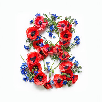 chiffre 8 &eacute;crit avec des fleurs de coquelicots et de bleuets pour la c&eacute;l&eacute;bration de l'armistice du 8 mai 1945