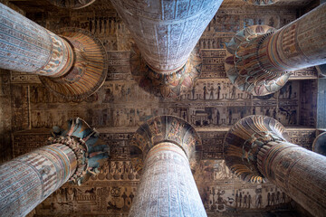 Tempel von Khnum, Esna, Ägypten  - obrazy, fototapety, plakaty
