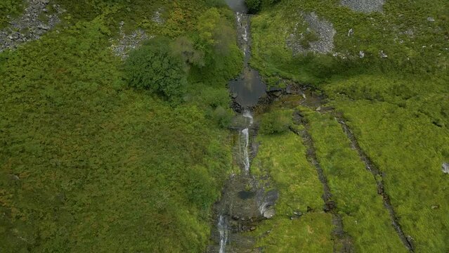 Cascada r&iacute;o Yera, Valles Pasiegos, Cantabria, Espa&ntilde;a