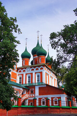Fototapeta na wymiar Church of St. Michael the Archangel in Yaroslavl Russia