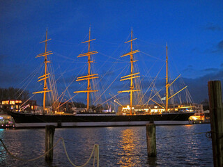 Travemünde Hafen mit Passat