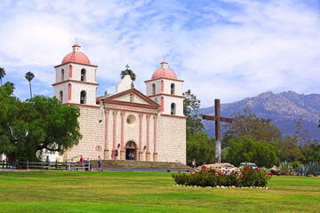 Fototapeta na wymiar Santa Barbara Mission. Founded in 1786, the present day church was destroyed by an earthquake in 1925 and later restored.