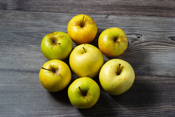 Flavors of the Season: Apples in their Fullness