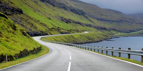 Fototapete Atlantikstraße Empty road in the Faroe islands