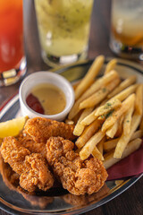 揚げ物　パーティー　楽しい