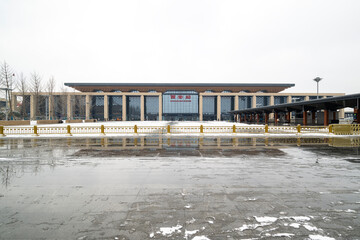 Fototapeta na wymiar Xi'an Railway Station North Square