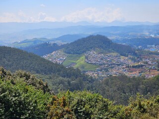 Fototapeta premium Breathtaking view of Nilgiri Mountains in Ooty, Tamil nadu, india.