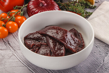 Raw beef liver slices for cooking