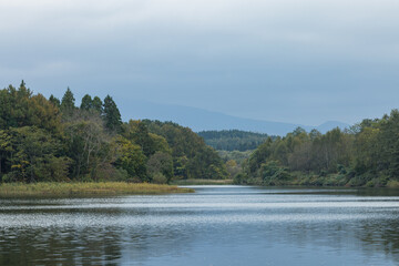 日本　青森県北津軽郡にある津軽富士見湖の風景