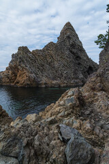 日本　青森県西津軽郡深浦町の仙北岩トンネル近くの海岸の風景