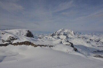 Fototapeta na wymiar Paysage d'hiver en montagne