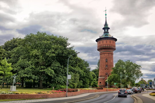 forst, deutschland - alter wasserturm