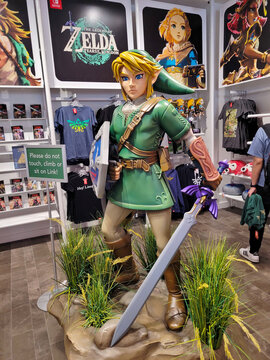 Nueva York, USA - May 15 2023: Life-size model of a Link from a Legend of Zelda game, exhibited in a retail store