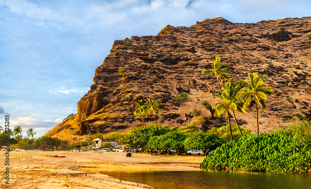 Wall mural makaha beach park in west oahu island, hawaii, united states