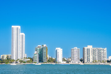 Fototapeta premium Architecture of the city of Miami view from the south channel