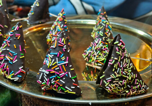 Sweet paan, meetha pan, Betel leaves mouth Freshener, Traditional indian dessert Paan made with Betel leaf and other ingreditients is eaten as a dessert and also aids as a mouth freshner.