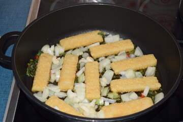 fish fingers with onions