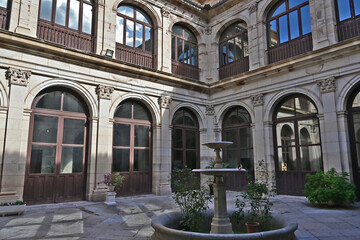 Toledo, Chiostro ed interni del Monastero del Real Colegio Doncellas Nobles - Spagna