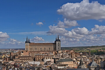 Fototapeta na wymiar Toledo: ⁦ Panorama di Toledo dalla torre della Chiesa Gesuita di Sant'Ildefonso - Spagna 